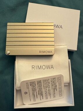 RIMOWA Metallic Gold & Olive Green Card Holder